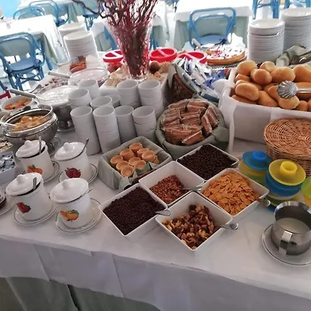 מלון Playa Blanca 3*