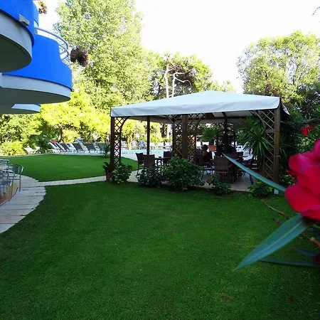 Hotel Playa Blanca 3*