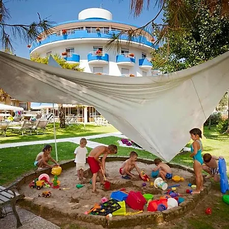 Ξενοδοχείο Playa Blanca 3*